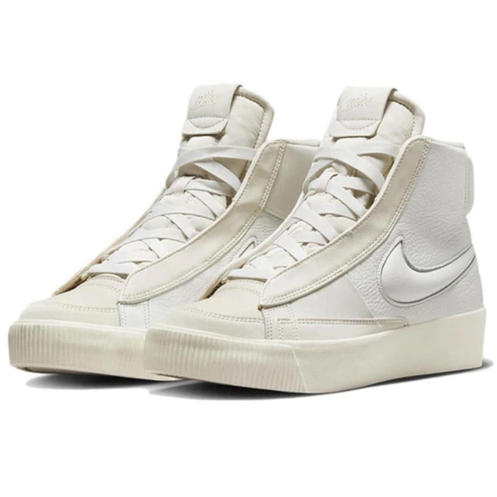 Nike Women’s Blazer Mid Victory 'Summit White Light Cream' DR2948-100